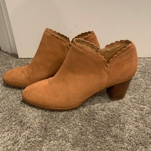 Jack Rogers Tan Booties
